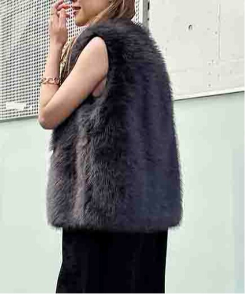 PICCIN（ピッチン）の「フェイクファーベスト（ベスト・レディース・アイボリー/グレー/ブラウン・M）」の7枚目の写真