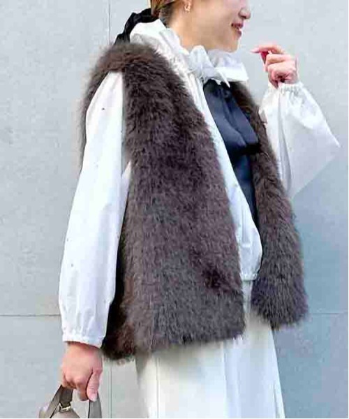 PICCIN（ピッチン）の「フェイクファーベスト（ベスト・レディース・アイボリー/グレー/ブラウン・M）」の15枚目の写真