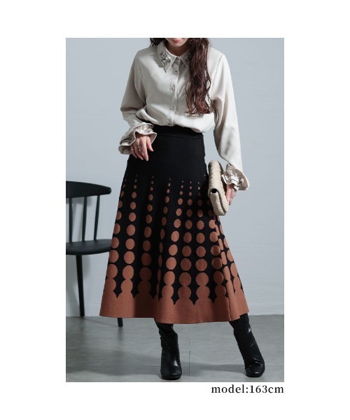 Sawa a la mode（サワアラモード）の「ドット柄グラデーションニットフレアスカート（スカート・レディース・ブラウン/ベージュ・FREE）」の20枚目の写真