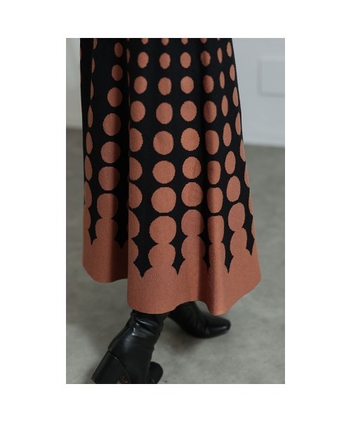 Sawa a la mode（サワアラモード）の「ドット柄グラデーションニットフレアスカート（スカート・レディース・ブラウン/ベージュ・FREE）」の18枚目の写真