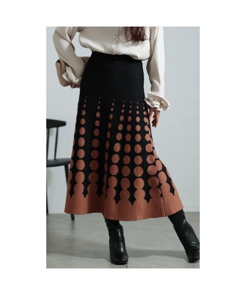 Sawa a la mode（サワアラモード）の「ドット柄グラデーションニットフレアスカート（スカート・レディース・ブラウン/ベージュ・FREE）」の17枚目の写真