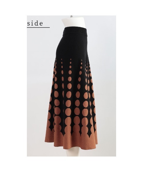 Sawa a la mode（サワアラモード）の「ドット柄グラデーションニットフレアスカート（スカート・レディース・ブラウン/ベージュ・FREE）」の14枚目の写真