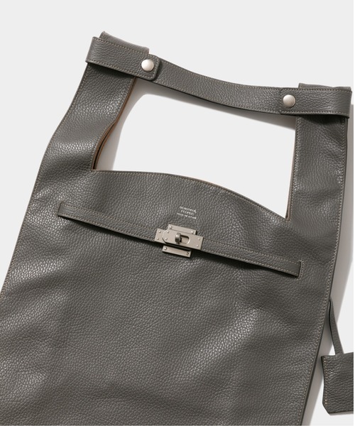 beautiful people(ビューティフルピープル)の「xlarge market bag(トートバッグ・レディース・キャメル/グレイッシュブルー/アイボリー/ブラック/グレイッシュベージュ/グレー/ネイビー/オレンジ/イエロー・FREE)」の22枚目の写真