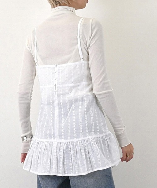 STYLEBLOCK（スタイルブロック）の「綿レースギャザーキャミチュニック（シャツ/ブラウス・レディース・アイボリー/ブラック/ホワイト・M）」の7枚目の写真