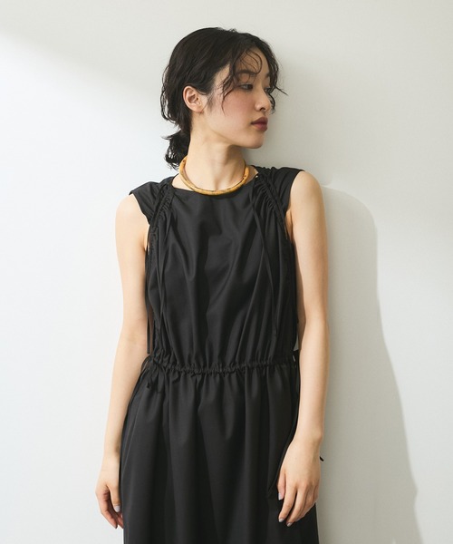ADAM ET ROPE'(アダムエロペ)の「【ZOZO限定・多サイズ】ドロストリボンワンピース≪Made by ZOZO≫(ワンピース・レディース・ベージュ系その他/ブラック/チャコールグレー・36/34/38)」の13枚目の写真