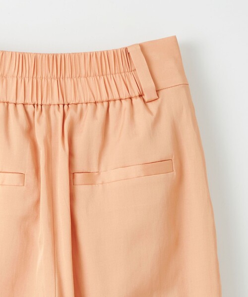 EMMEL REFINES（エメルリファインズ）の「＜EMMEL REFINES＞EM サテン 2タック テーパードパンツ（スラックス・レディース・シャーベット/ナチュラル/ダークグリーン・M/S/XS）」の12枚目の写真