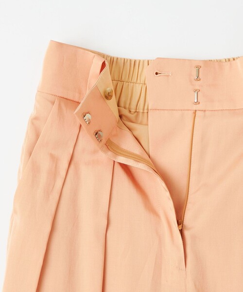 EMMEL REFINES（エメルリファインズ）の「＜EMMEL REFINES＞EM サテン 2タック テーパードパンツ（スラックス・レディース・シャーベット/ナチュラル/ダークグリーン・M/S/XS）」の13枚目の写真