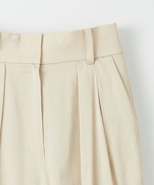 EMMEL REFINES（エメルリファインズ）の「＜EMMEL REFINES＞EM サテン 2タック テーパードパンツ（スラックス・レディース・シャーベット/ナチュラル/ダークグリーン・M/S/XS）」の7枚目の写真