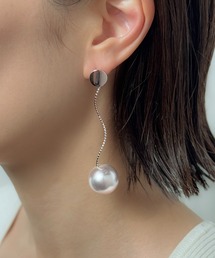 CALIFORNIA OUTFITTERS（カリフォルニア アウトフィッターズ）の「3-1C2 ロングチェーン ウェーブ ビッグ パールピアス　【LULKA-ルールカ-】（ピアス（両耳用）・レディース）」