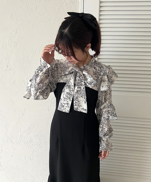 apres jour(アプレジュール)の「ドッキングフリル袖ワンピース【ZOZOTOWN限定アイテム】(ワンピース・レディース・ブルー系その他/グレー系その他/ブラック系その他・フリー/X-LARGE)」の4枚目の写真