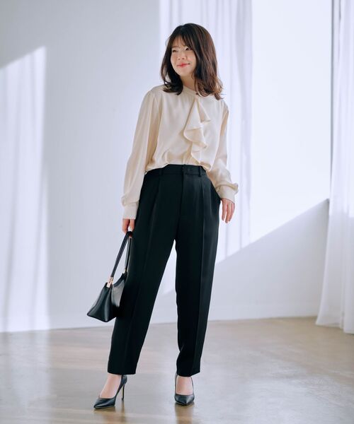 COHINA(コヒナ)の「ラインラッフルブラウス 【低身長・小柄女性】(シャツ/ブラウス・レディース・ネイビー/ベージュ/ホワイト・ONE SIZE)」の11枚目の写真