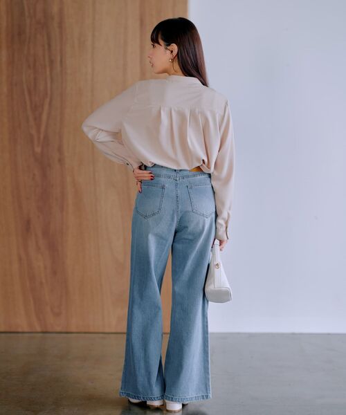 COHINA(コヒナ)の「ラインラッフルブラウス 【低身長・小柄女性】(シャツ/ブラウス・レディース・ネイビー/ベージュ/ホワイト・ONE SIZE)」の19枚目の写真