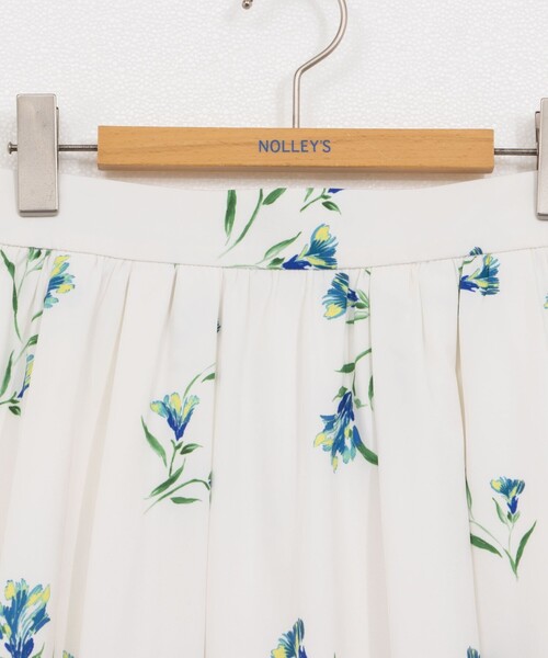 NOLLEY’S(ノーリーズ)の「ウォッシャブルフラワープリントスカート(スカート・レディース・ホワイト系その他4/ブルー系その他7・36/38)」の10枚目の写真