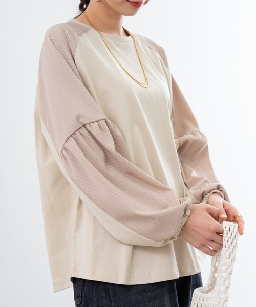 refinedworks(リファインドワークス)の「【refinedworks】ポコポコ とした動きのある 素材 が 可愛い プルオーバー !(Tシャツ/カットソー・レディース・ブルー/オフホワイト/グレイッシュベージュ・FREE)」の17枚目の写真