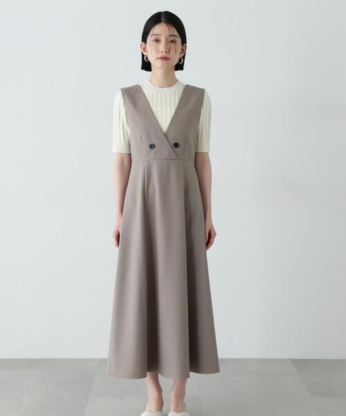 N.(N. Natural Beauty Basic)(エヌエヌナチュラルビューティーベーシック)の「Vネックフレアジャンパースカート(ジャンパースカート・レディース・ベージュ/オフホワイト/グレー・MEDIUM)」の20枚目の写真