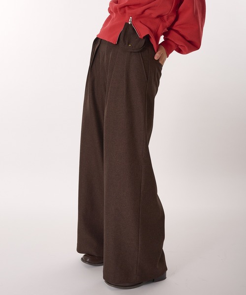 MUHET(ミュエータ)の「belted wide slacks pants / ポケット付きスラックスパンツ(スラックス・レディース・ネイビー/ブラウン・MEDIUM/SMALL)」の4枚目の写真