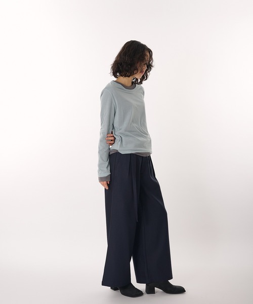 MUHET(ミュエータ)の「belted wide slacks pants / ポケット付きスラックスパンツ(スラックス・レディース・ネイビー/ブラウン・MEDIUM/SMALL)」の15枚目の写真