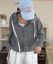 ボーダー柄ジップアップ
