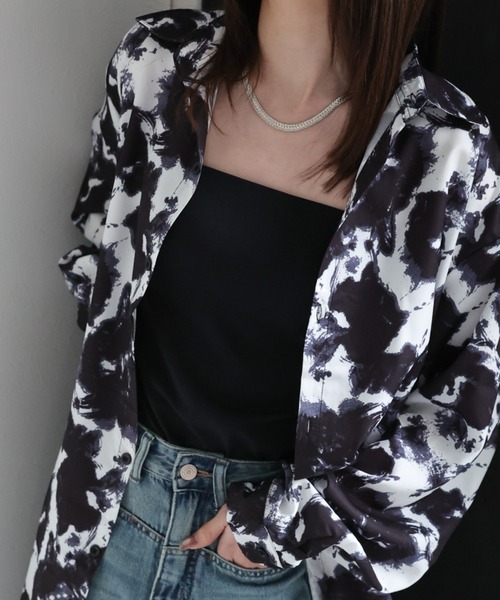 CREARE -LINO-（クレアーレリノ）の「〈ユニセックス商品〉転写プリント ルーズ総柄シャツ（シャツ/ブラウス・メンズ・ブラック・M/S）」の3枚目の写真