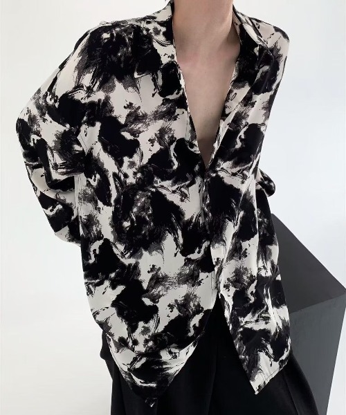 CREARE -LINO-（クレアーレリノ）の「〈ユニセックス商品〉転写プリント ルーズ総柄シャツ（シャツ/ブラウス・メンズ・ブラック・M/S）」の13枚目の写真