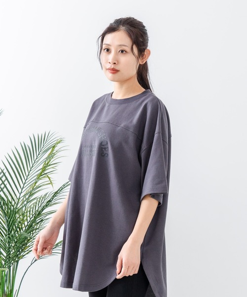 CONVERSE（コンバース）の「【CONVERSE/コンバース】フットボールチュニック（Tシャツ/カットソー・レディース・ブラック/ブラウン/オフホワイト/チャコールグレー・LARGE/MEDIUM）」の11枚目の写真