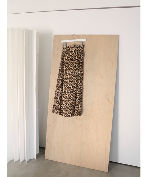 Katrin TOKYO(カトリーントーキョー)の「mermaid long skirt(スカート・レディース・レオパード/グレー系・FREE/XS)」の8枚目の写真
