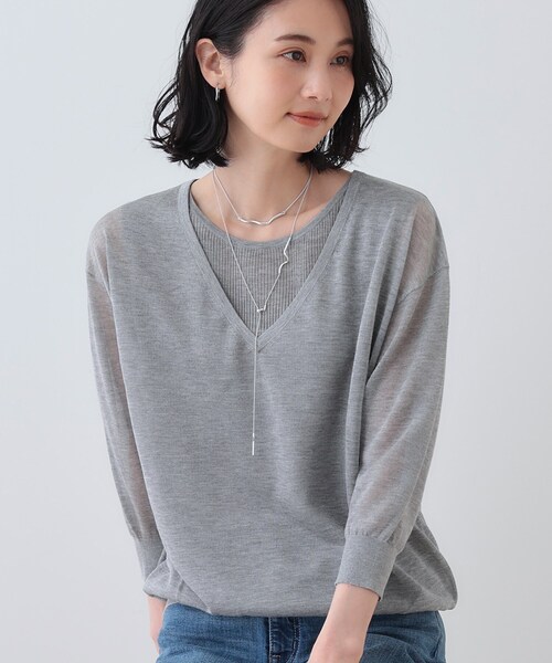 INDIVI（インディヴィ）の「【洗える／シアーラメ】レイヤード風ニット（ニット/セーター・レディース・オフホワイト/ブルーグリーン/ブラック/キャメル/ライトグレー・05/38/15 /13/19）」の4枚目の写真