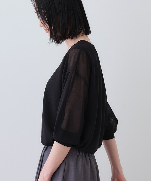 INDIVI（インディヴィ）の「【洗える／シアーラメ】レイヤード風ニット（ニット/セーター・レディース・オフホワイト/ブルーグリーン/ブラック/キャメル/ライトグレー・05/38/15 /13/19）」の14枚目の写真