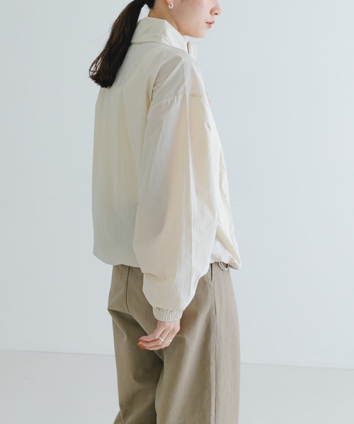 NEW BALANCE（ニューバランス）の「NEW BALANCE　Atウーブンジャケット（ナイロンジャケット・レディース・ピンク/ナチュラル/ブラック・MEDIUM）」の17枚目の写真