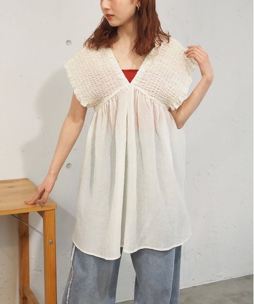 tiptop（ティップトップ）の「肩シャーリングミニワンピース（ワンピース・レディース・アイボリー/ブラック/グリーン・FREE）」の5枚目の写真