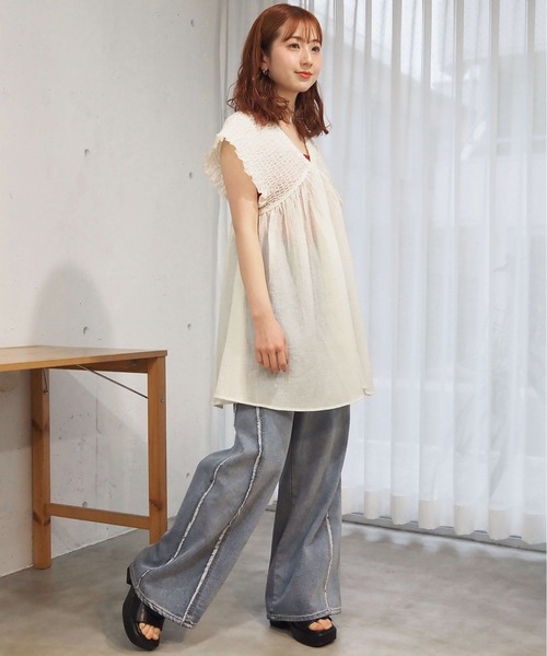 tiptop（ティップトップ）の「肩シャーリングミニワンピース（ワンピース・レディース・アイボリー/ブラック/グリーン・FREE）」の6枚目の写真