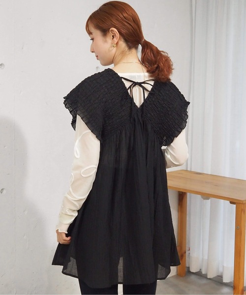 tiptop（ティップトップ）の「肩シャーリングミニワンピース（ワンピース・レディース・アイボリー/ブラック/グリーン・FREE）」の22枚目の写真