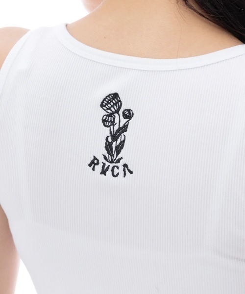 RVCA(ルーカ)の「RVCA レディース HENRY TANK TOP タンクトップ 【2025年春夏モデル】/ルーカクロップド丈タンクトップ(タンクトップ・レディース・ホワイト/ブラック・SMALL/MEDIUM)」の6枚目の写真