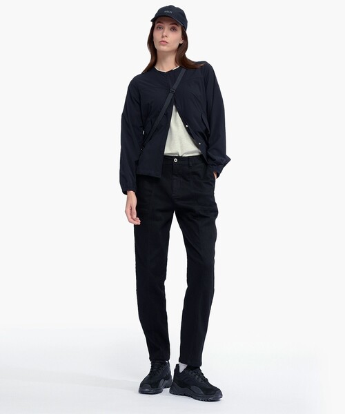 AIGLE（エーグル）の「ストレッチ レギュラーフィットテーパードデニムパンツ（デニムパンツ・レディース・ブラック/インディゴブルー・34/40/38/36）」の3枚目の写真