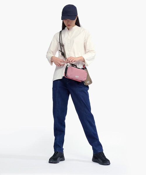 AIGLE（エーグル）の「ストレッチ レギュラーフィットテーパードデニムパンツ（デニムパンツ・レディース・ブラック/インディゴブルー・34/40/38/36）」の7枚目の写真