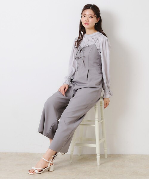 couture brooch(クチュールブローチ)の「【大人可愛い・肩紐調節可能】リボンキャミサロペット(サロペット/オーバーオール・レディース・グレー/ブラック・38/36/42/40)」の3枚目の写真