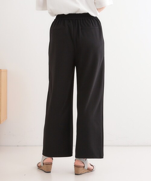 SHOO・LA・RUE（シューラルー）の「【洗える/しわになりにくい】脚のラインを拾いにくい スマートイージー ワイドパンツ（その他パンツ・レディース・チャコールグレー/ブラック/ベージュ・01/02/03/04）」の5枚目の写真