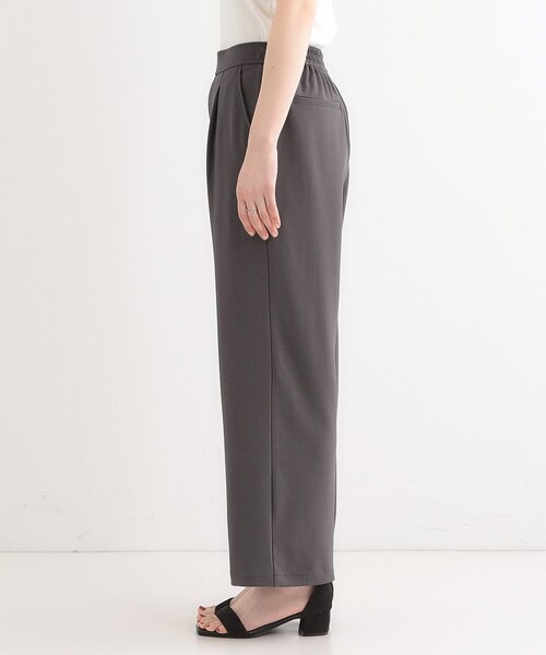 SHOO・LA・RUE（シューラルー）の「【洗える/しわになりにくい】脚のラインを拾いにくい スマートイージー ワイドパンツ（その他パンツ・レディース・チャコールグレー/ブラック/ベージュ・01/02/03/04）」の17枚目の写真