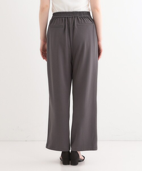 SHOO・LA・RUE（シューラルー）の「【洗える/しわになりにくい】脚のラインを拾いにくい スマートイージー ワイドパンツ（その他パンツ・レディース・チャコールグレー/ブラック/ベージュ・01/02/03/04）」の18枚目の写真