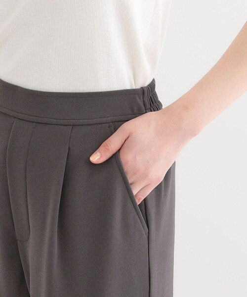 SHOO・LA・RUE（シューラルー）の「【洗える/しわになりにくい】脚のラインを拾いにくい スマートイージー ワイドパンツ（その他パンツ・レディース・チャコールグレー/ブラック/ベージュ・01/02/03/04）」の21枚目の写真