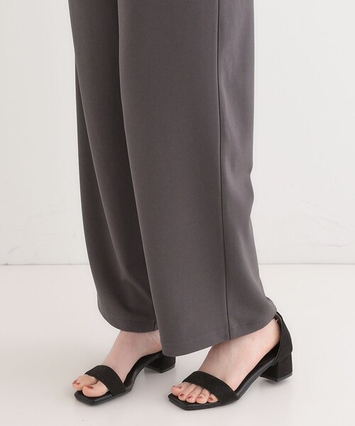 SHOO・LA・RUE（シューラルー）の「【洗える/しわになりにくい】脚のラインを拾いにくい スマートイージー ワイドパンツ（その他パンツ・レディース・チャコールグレー/ブラック/ベージュ・01/02/03/04）」の22枚目の写真