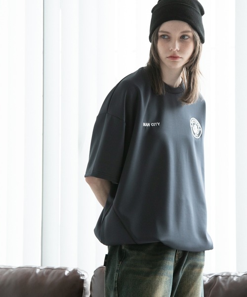 CORPUS SELECT(コーパストーキョー)の「【Manchester City/マンチェスターシティー】エンブレムロゴワッペン裾ドロスト半袖Tシャツ(Tシャツ/カットソー・メンズ・ネイビー/ホワイト/ブラック/チャコールグレー・M/L)」の17枚目の写真