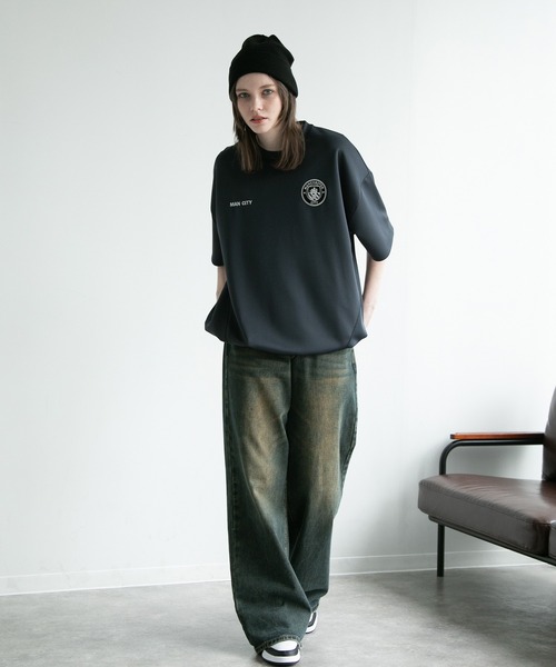 CORPUS SELECT(コーパストーキョー)の「【Manchester City/マンチェスターシティー】エンブレムロゴワッペン裾ドロスト半袖Tシャツ(Tシャツ/カットソー・メンズ・ネイビー/ホワイト/ブラック/チャコールグレー・M/L)」の19枚目の写真