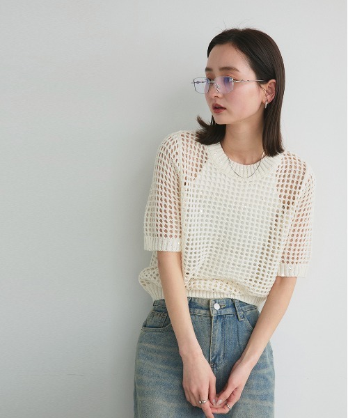 ad thie(アドティエ)の「スパンコール メッシュニット プルオーバー(ニット/セーター・レディース・ライトグレー/ベージュ/オフホワイト/ブラック・FREE)」の13枚目の写真