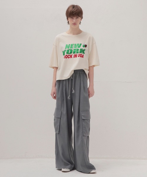 DRESSLAVE（ドレスレイブ）の「NEWTONE / CITY Tee(オーバーサイズロゴTシャツ SS25TSCCITY)（Tシャツ/カットソー・レディース・ベージュ/グレー・36）」の8枚目の写真