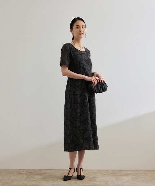 ROPE'(ロペ)の「【洗える】スクエアーネックワンピース(ジャガード/サッカー素材)(ワンピース・レディース・ブラウン/ブルー/ブラック・36/38)」の14枚目の写真