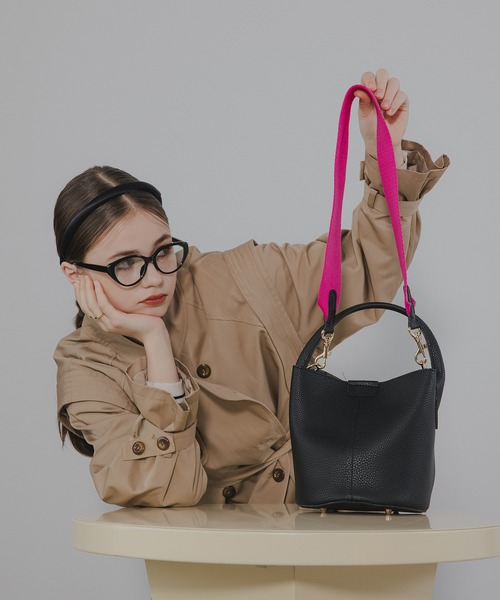 antic rag（アンティックラグ）の「Lamine ラミネ（ハンドバッグ・レディース・ブラック/シルバー/イエロー/ベージュ/グリーン/ピンク/ブルーグリーン/マスタード/アッシュブラウン・FREE）」の2枚目の写真