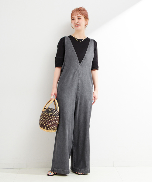 B.C STOCK(ベーセーストック)の「《追加》【WEB限定】DU JOUR/デュ ジュール V NECK JEAN SALOPETTE(サロペット/オーバーオール・レディース・スカイブルー/グレー・FREE)」の1枚目の写真