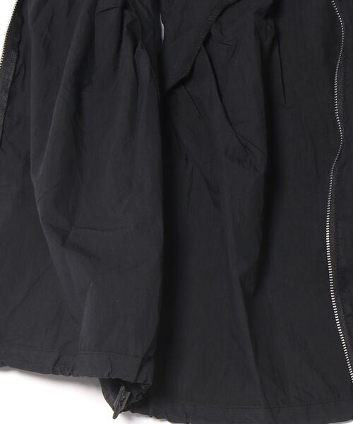 STYLEBLOCK（スタイルブロック）の「タフタギャザークロップドベスト（ベスト・レディース・ブラック/ホワイト系その他・M）」の3枚目の写真