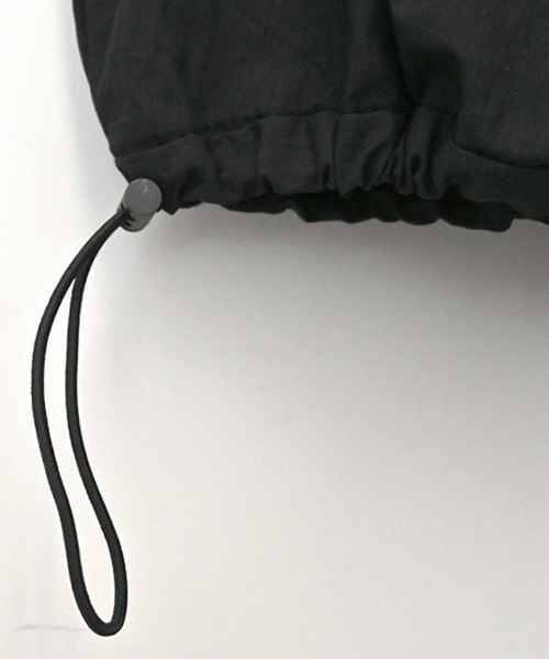 STYLEBLOCK（スタイルブロック）の「タフタギャザークロップドベスト（ベスト・レディース・ブラック/ホワイト系その他・M）」の6枚目の写真